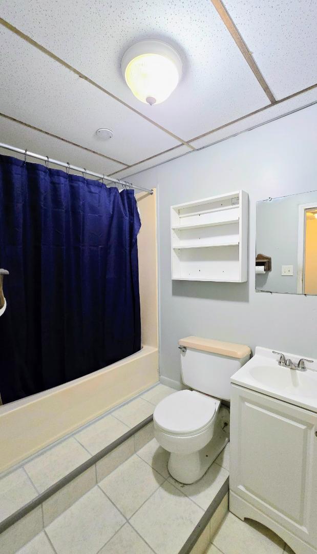 Building Photo - 315 Gaiety Ln