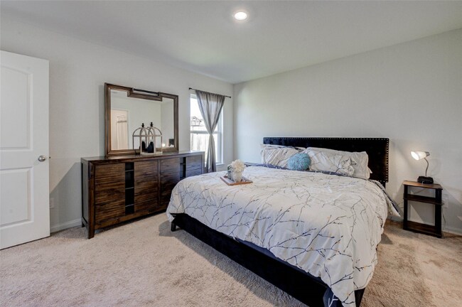 Building Photo - 20923 Solstice Point Dr