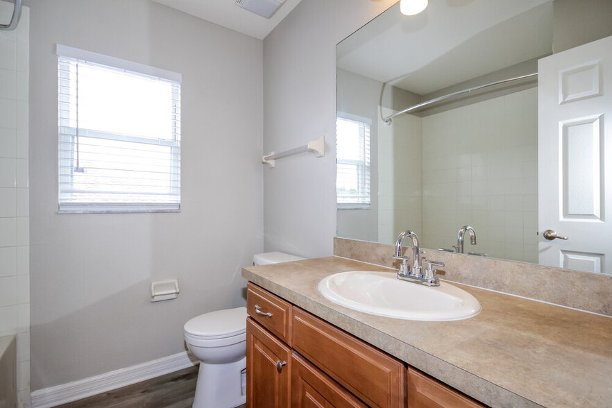 Building Photo - 5729 Sweet William Terrace