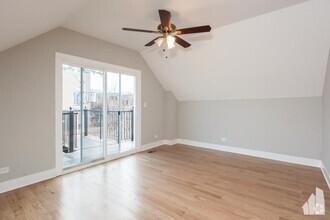 Building Photo - 3 bedroom in Chicago IL 60642