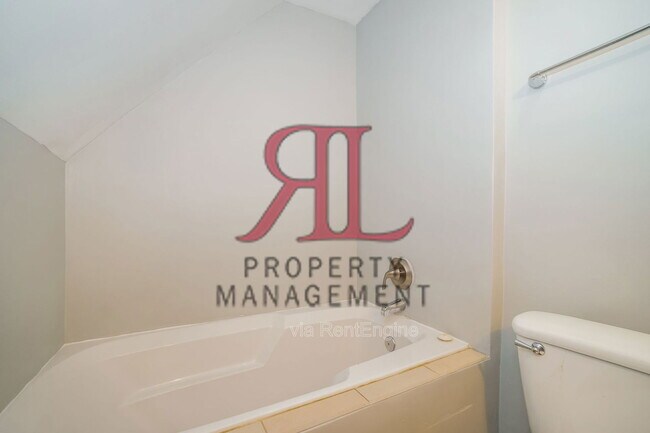 Building Photo - 7250 Scioto Rd