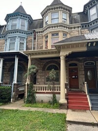 Building Photo - 118 Windsor St