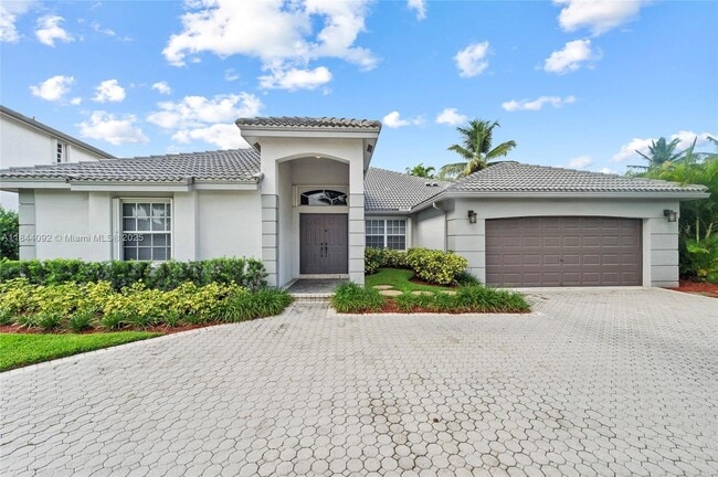 Building Photo - 2587 Jardin Ct