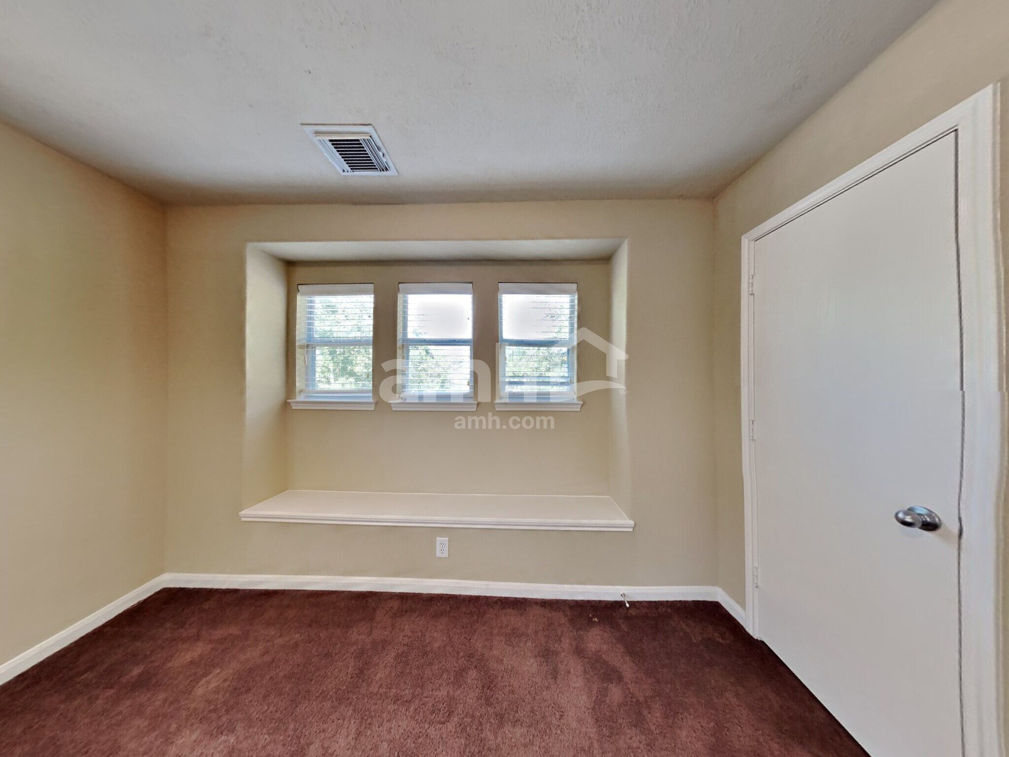 Building Photo - 18107 Shallow Leaf Ln