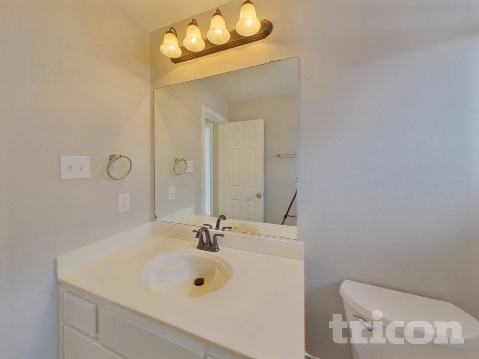 Building Photo - 1533 Mill Creek Dr