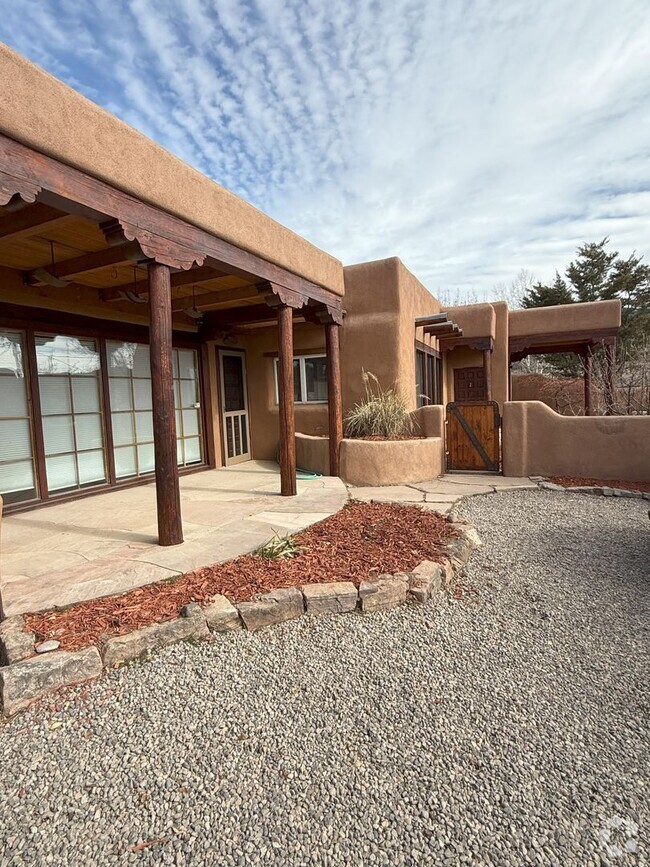 Building Photo - Historic Adobe Home w/gorgeous grounds - 3...