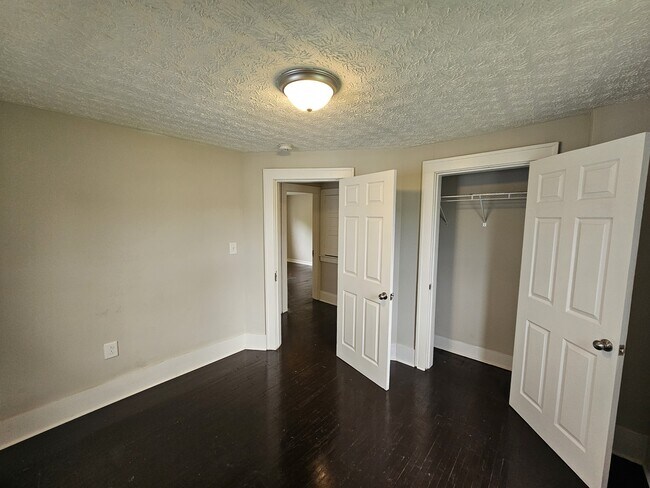 Building Photo - 241 Brehl Ave