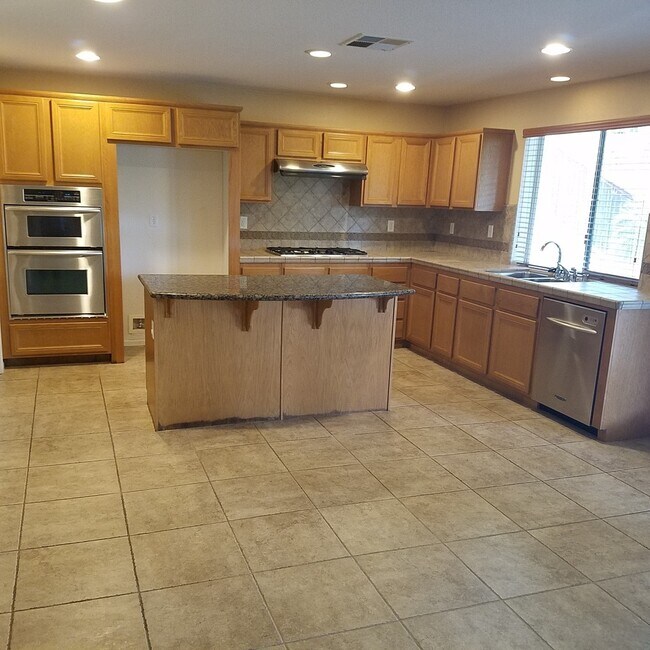 Building Photo - MOVE-IN SPECIAL!! Welcome to Your New Home...