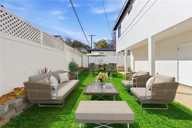 Building Photo - 1206 Kornblum Ave.