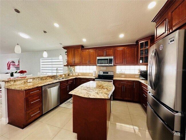 Building Photo - 8885 Palisades Beach Ave