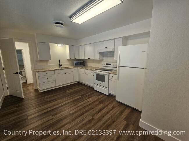 Building Photo - 2711 Reservoir Ln