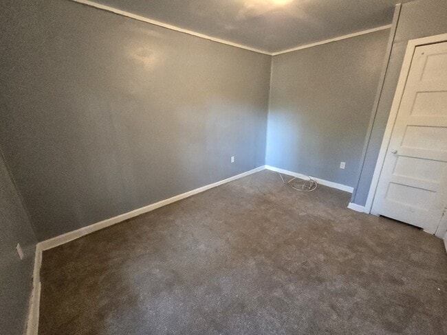 bedroom2 - 2081 Tuskegee Rd