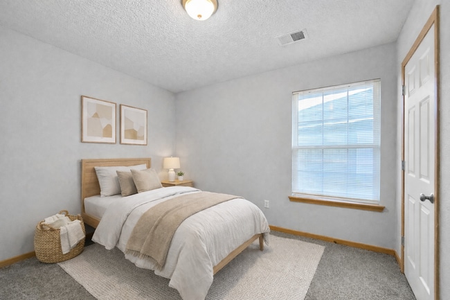 Building Photo - 3BR/2BA Home for Rent in Grain Valley, MO 64029 | Fenced Yard | Fireplace | Garage | Pet-Friendly