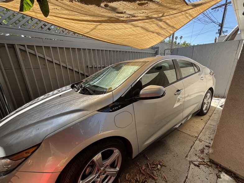 Private Car Parking off Alley - 912 1/2 California Ave