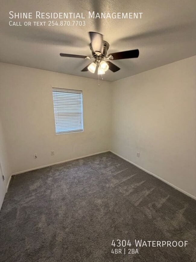 Building Photo - 4304 Waterproof-