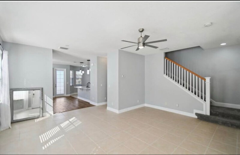 Building Photo - 531 Hedgewood Dr