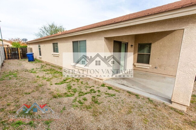 Building Photo - 17739 W Redfield Rd