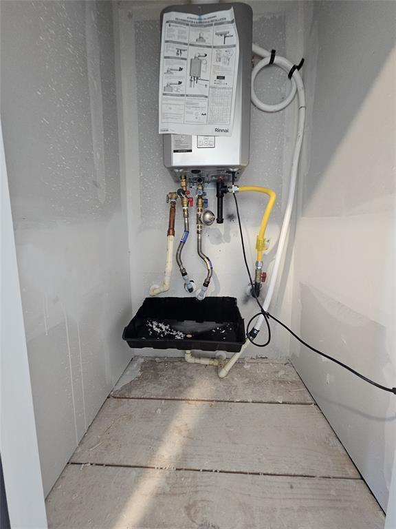 Building Photo - 2308 Blizzard Dr