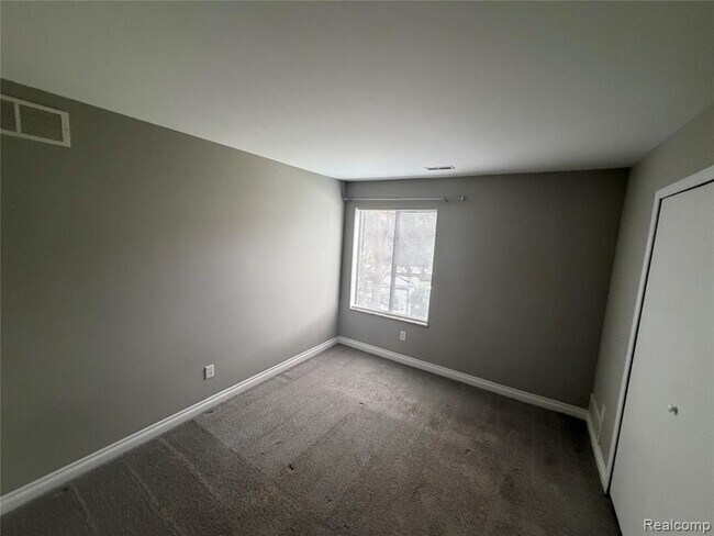 Building Photo - 32013 W 12 Mile Rd