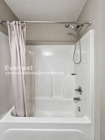 Building Photo - 4159 Saddlecreek Wy