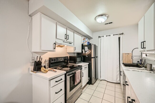 Building Photo - 961 Tampico Ct