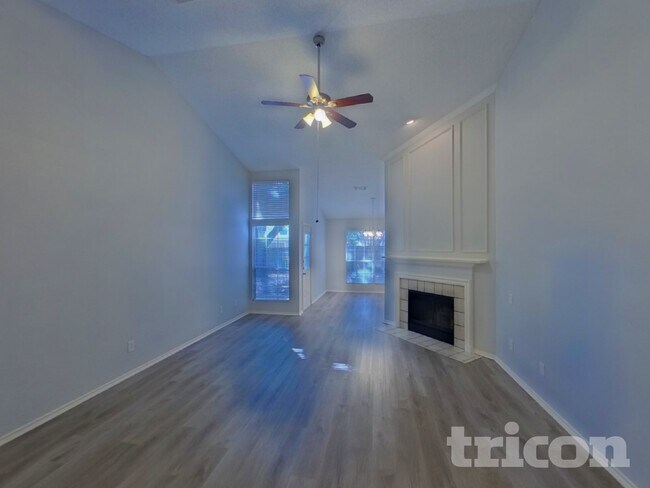 Building Photo - 2601 Country Creek Ln