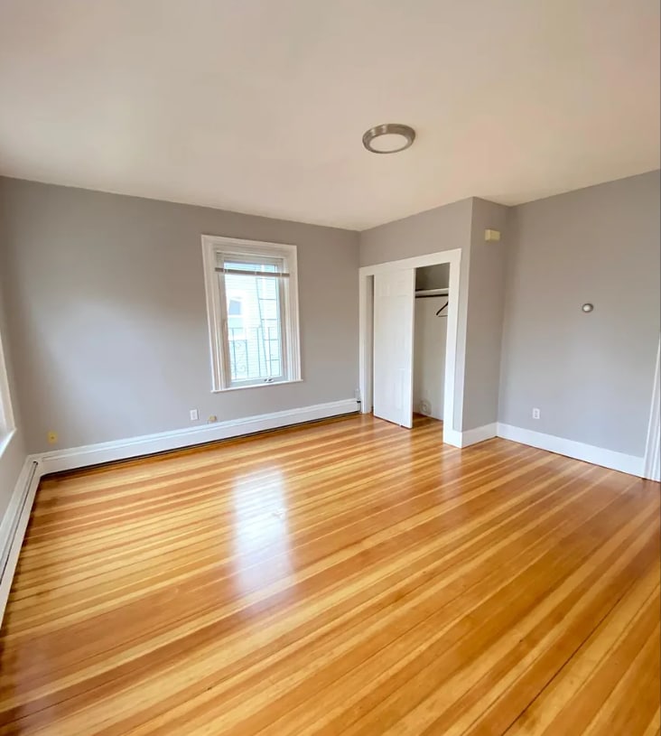 Building Photo - 32 Tufts St