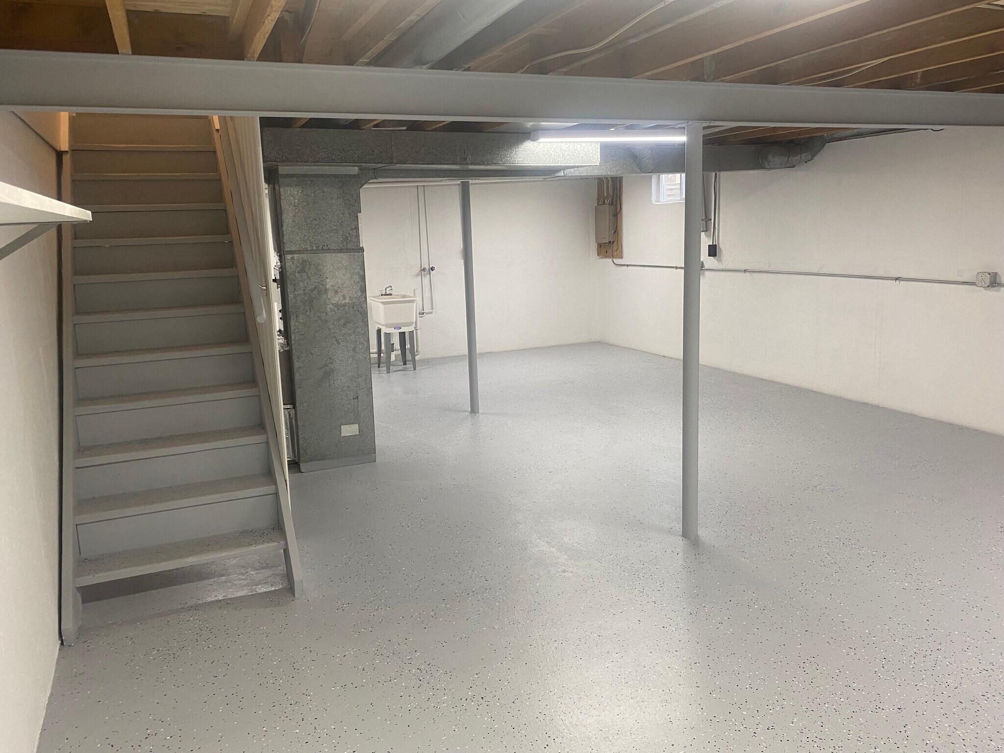 Building Photo - 74 Willowick Dr