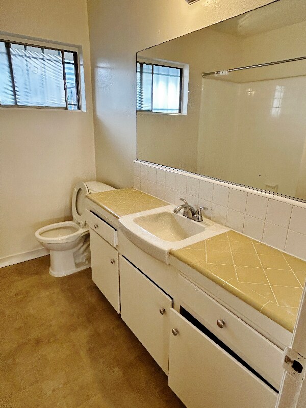 Building Photo - 1538 Detroit St