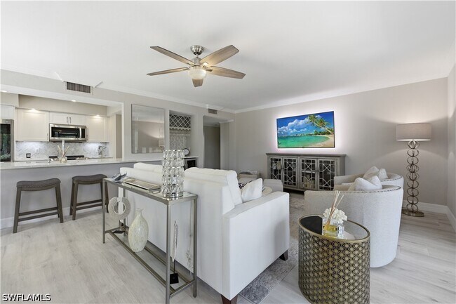 Building Photo - 6080 Pelican Bay Blvd