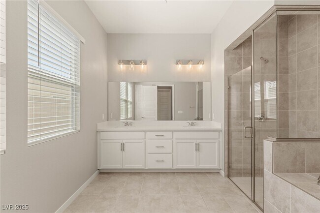 Building Photo - 3391 Stone View Ave