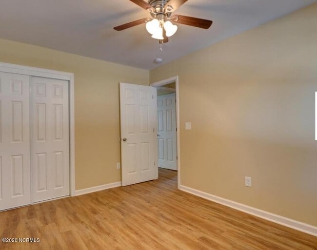 Building Photo - 2251 Onslow Dr