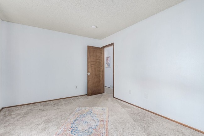 Building Photo - 1410 Bacchus Dr