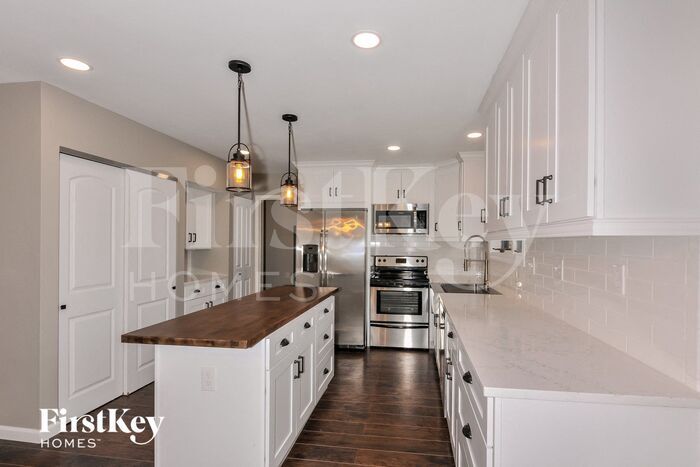 Building Photo - 1218 Brookstone Terrace