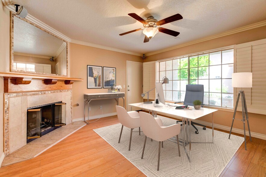 Virtually staged - 12022 Falcon Crest Way