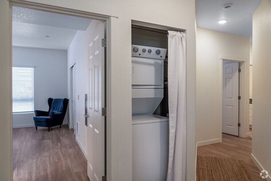 Interior Photo - 22025 NE HALSEY ST.