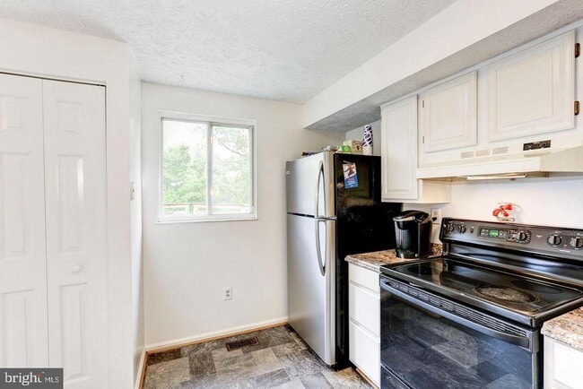 Building Photo - 10117 Shelldrake Cir