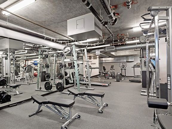 Building Photo - 1150 J St