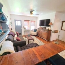 Building Photo - 1427 Munger St