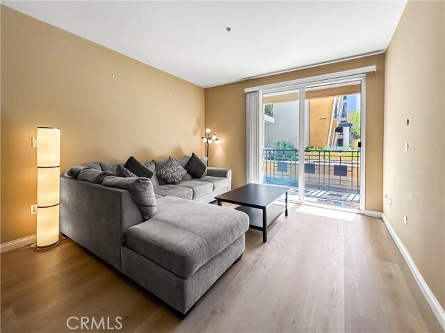 Primary Photo - 360 E Ave 26