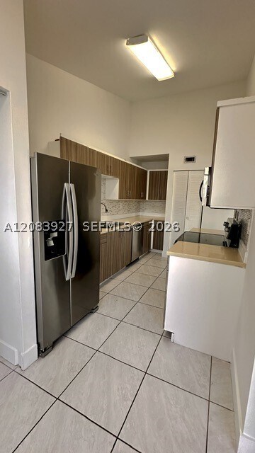 Building Photo - 15545 Miami Lakeway N