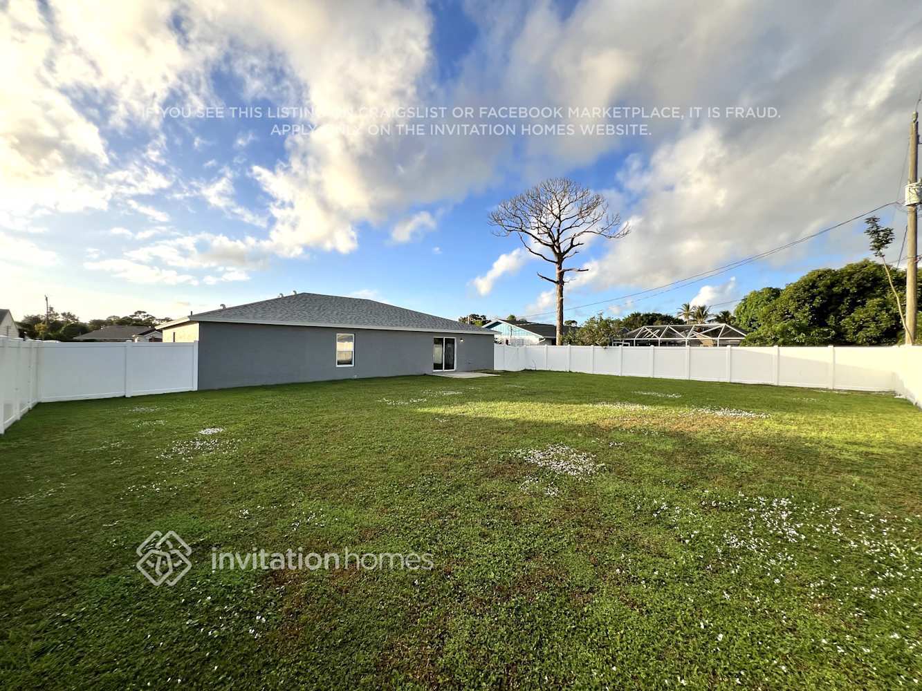 Building Photo - 1931 SE Dock St