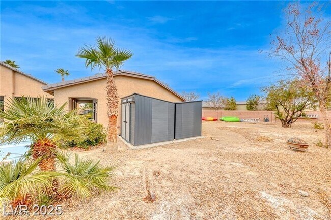Building Photo - 5527 Breecher Ave