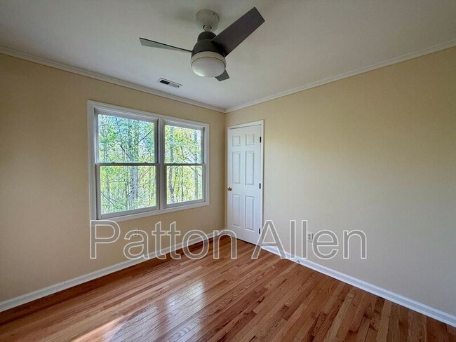 Building Photo - 92 Westover Dr