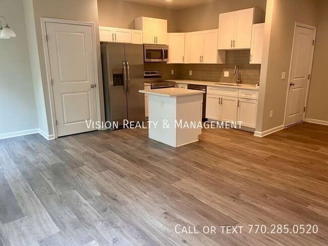 Building Photo - 8319 Triple Crown Dr