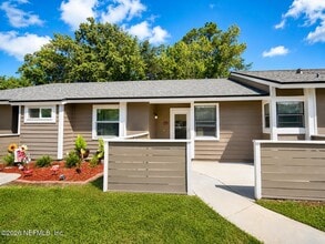 Building Photo - 8322 Derbyshire Pl