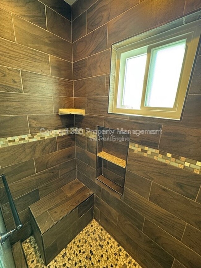 Building Photo - 13646 Verdura Ave