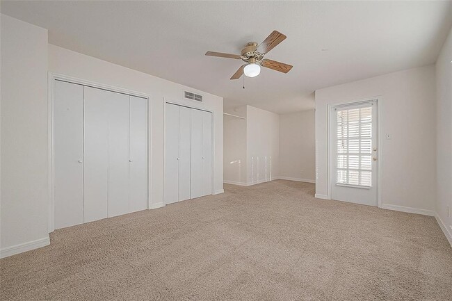 Building Photo - 1330 Augusta Dr