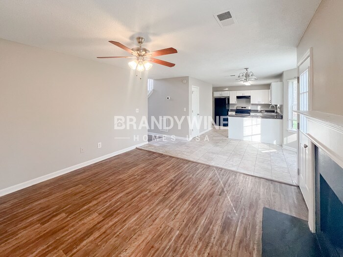 Building Photo - 6749 Pole Creek Dr