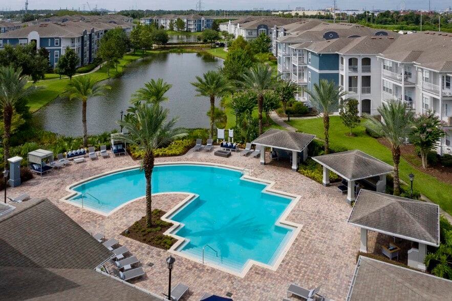 Building Photo - The Place on Millenia